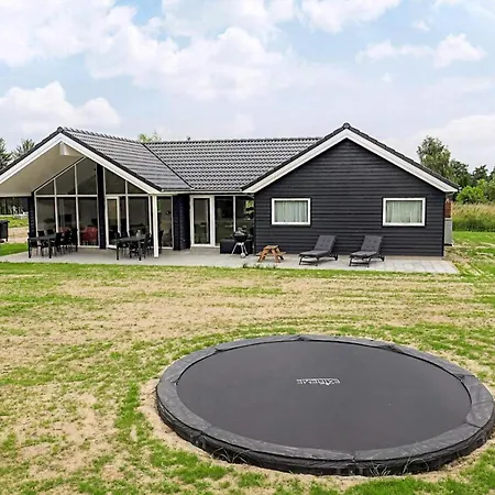 Villavilla 670 - Marielyst, Lollandfalstermon Hébergement de vacances Bøtø By